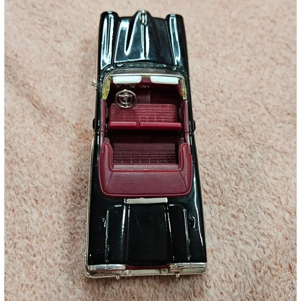 Road Signature 1958 Edsel Citation Convertible 1:43 Scale Diecast Model